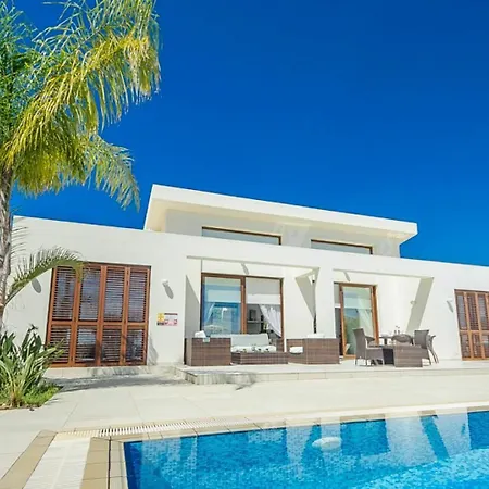 Rent Private 069 Villa Protaras