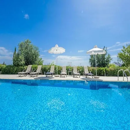 Rent Private 069 Villa Protaras